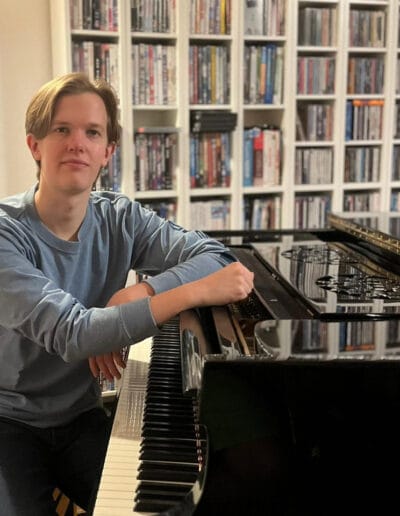 Jonas ist Lehrer für Klavier am Standort Hannover