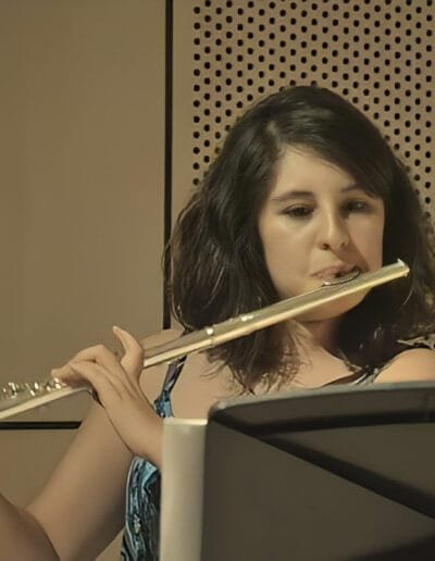 Natalia Molina, Musikpädagogin der Musikschule Düsseldorf, unterrichtet Querflöte, Blockflöte und Musikalische Früherziehung
