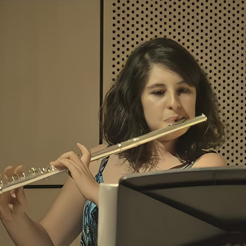 Natalia Molina (Querflöte, Blockflöte, Musikalische Früherziehung) Natalia Molina, Musikpädagogin der Musikschule Düsseldorf, unterrichtet Querflöte, Blockflöte und Musikalische Früherziehung