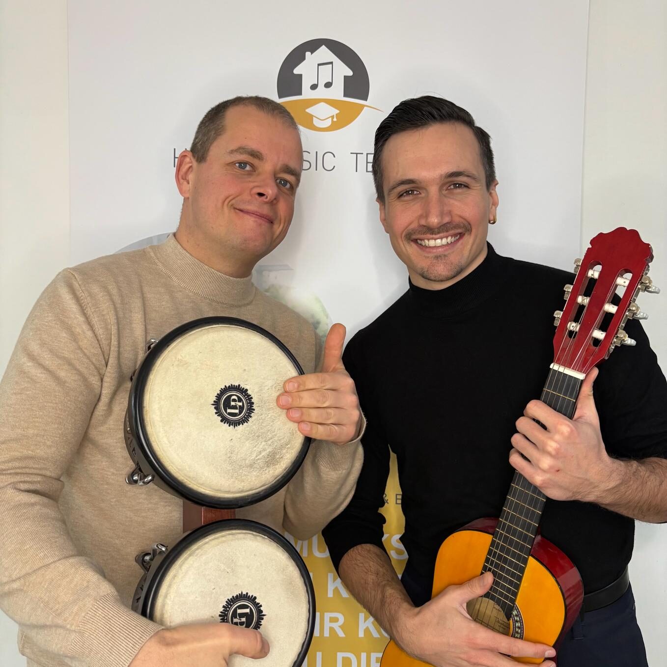 Links Johannes Und Rechts Leonard. Standortleitung Der Musikschule Mainz